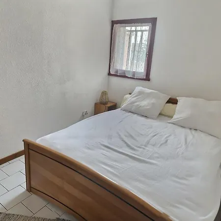 Villa Confortable Avec Terrasse Pour 4 Personnes Au Calme